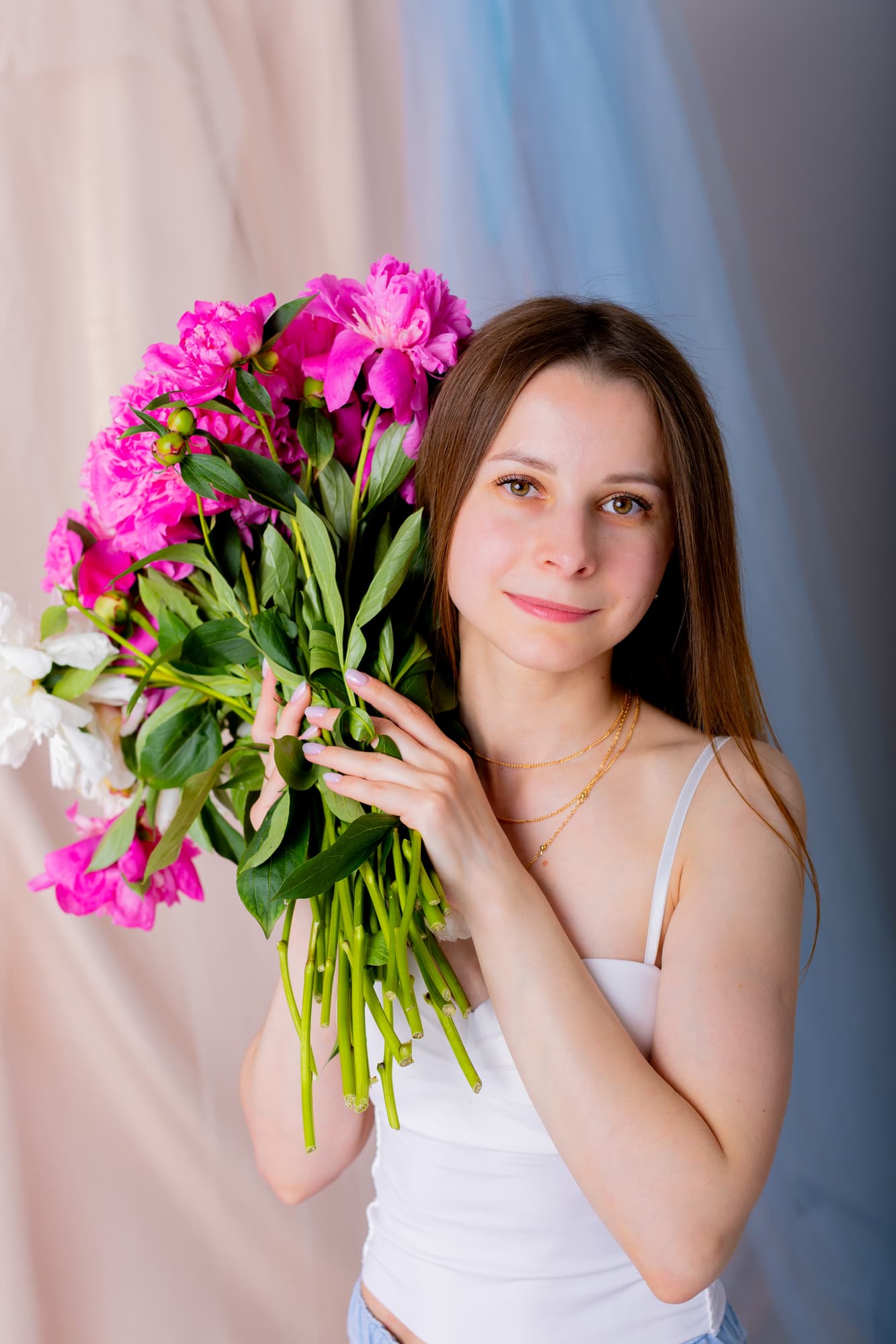 Alena and her daughter thumbnail