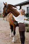 Christmas & New Year Photo Day with a Horse · thumbnail 5
