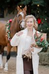 Christmas & New Year Photo Day with a Horse · thumbnail 7